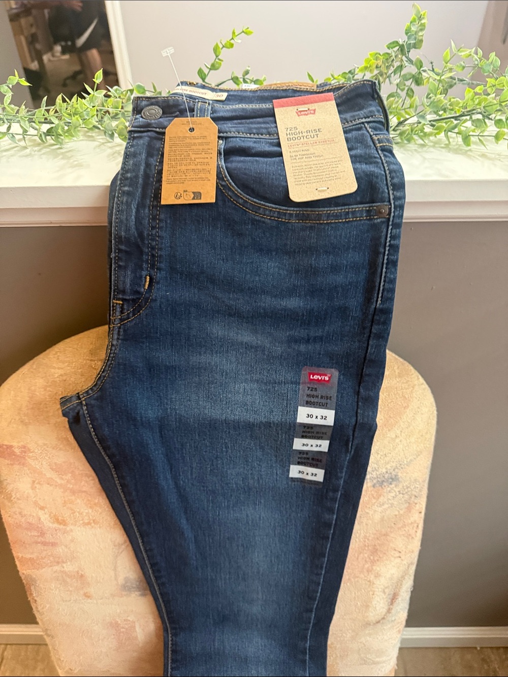 Levi's Indigo Bootcut High-Rise Jeans Size 30x32